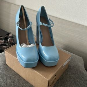 Blue patent pumps-size 10